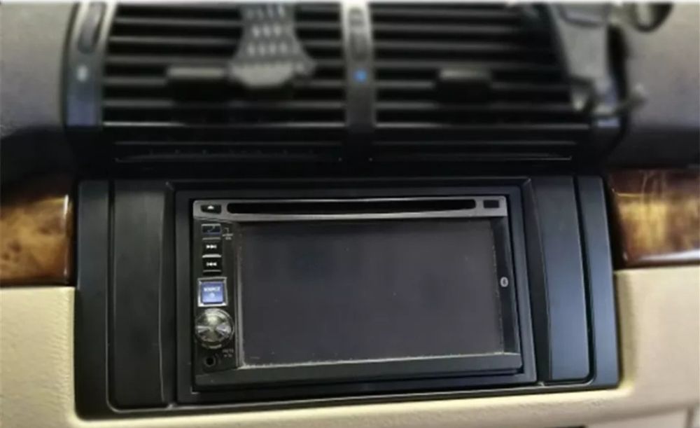 RAMA BMW E39 seria 5 adaptoare navigatie mp5