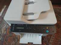 Multifunctional Xerox 3025NI Laser LAN+Wireless NOU + CARTUS REZERVA