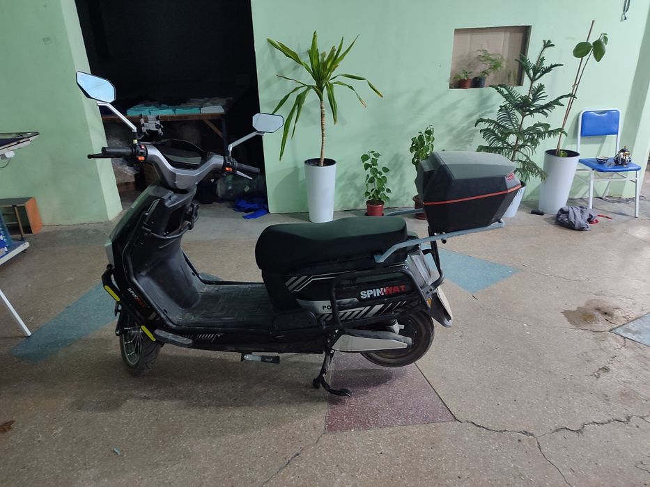 Elektro skuter Sponvay.