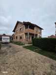 Casa cu etaj de vanzare in Vetis