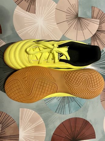 Бутсы / кросовки для футбола adidas
