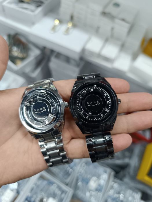 Часы sabr магнитные