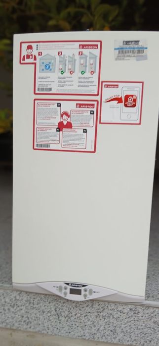 Vând centrală Ariston Cares 24 kw