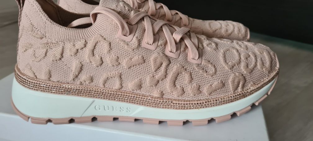 Sneackers Guess, mărimea 37