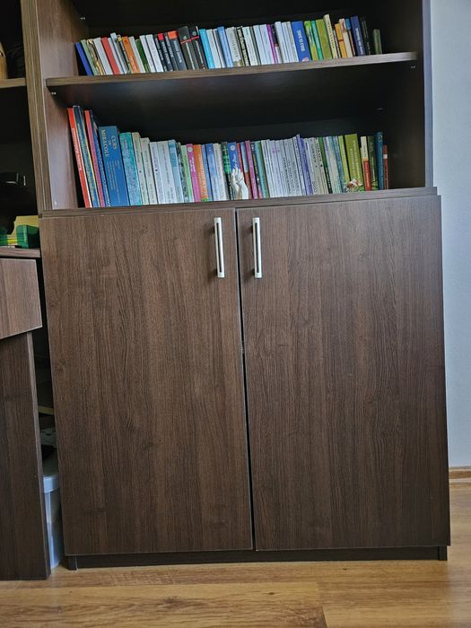 Vând bibliotecă/mobilă living, în stare f. bună,  făcută la comandă