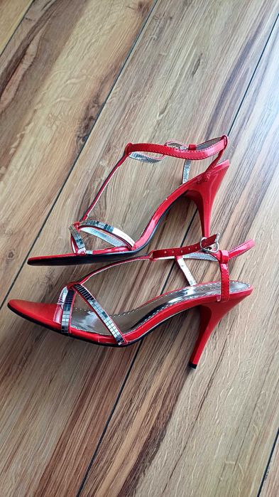Sandale roșii, elegante, 38