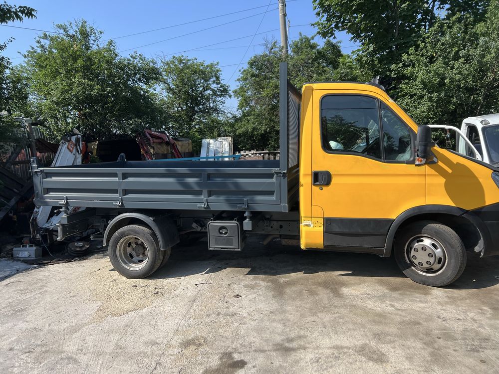 Iveco Basculabil 3 parti