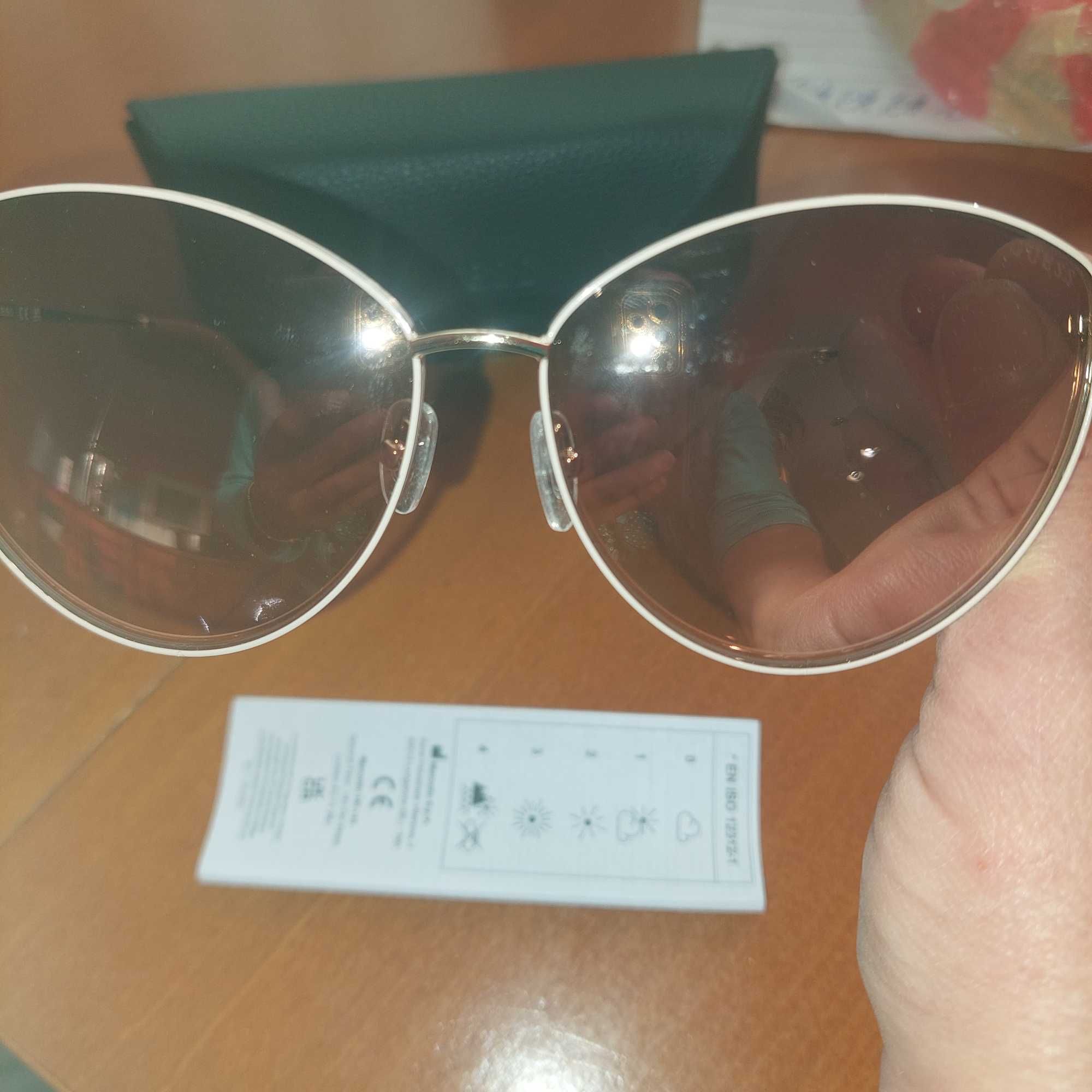 Оригинални дамски слънчеви очила Guess