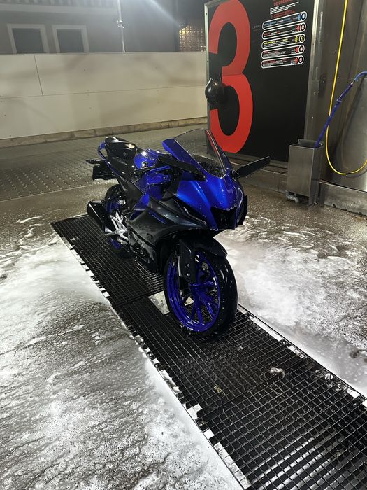 Vând yamaha yzf r125 2023