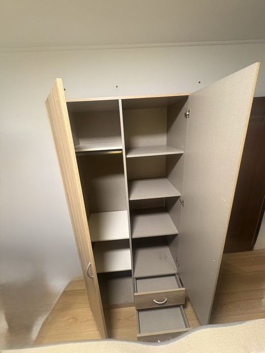 Dulap haine cu 2 usi