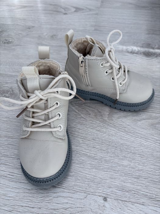 Маратонки и зимни боти за момче 23 номер