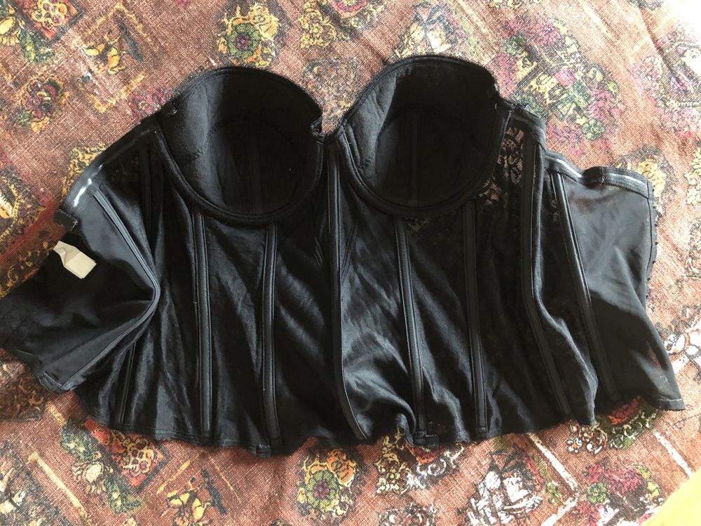 Corset vintage negru cu broderie