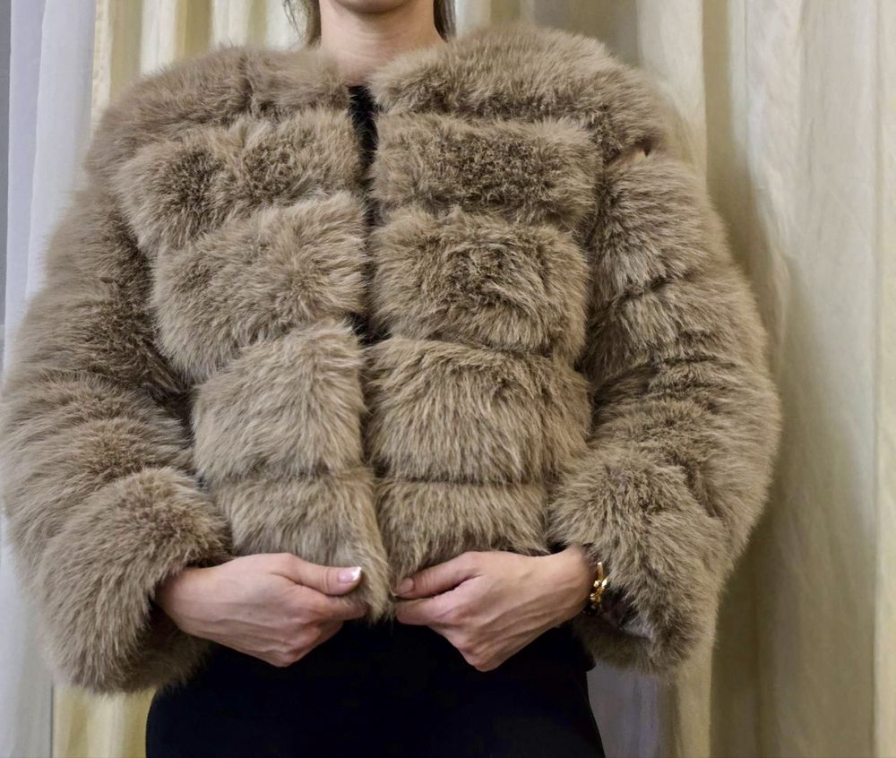 Късо палто от лисица