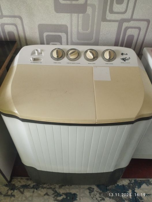 Стералная полуавтомат LG