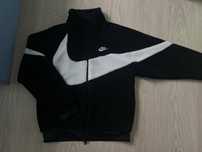 Двулицево яке Nike
