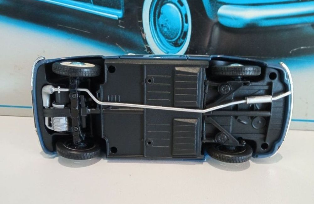 Macheta auto Lloyd Alexander TS 1:18, scara 1/18