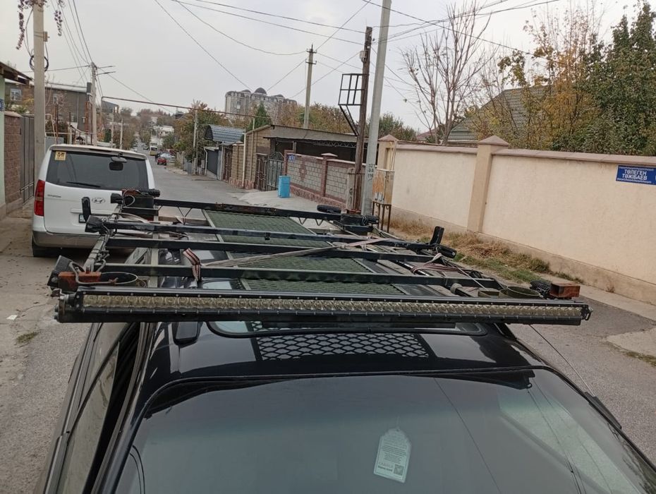 Багажник на Джипы с лёд фарами охотничий
