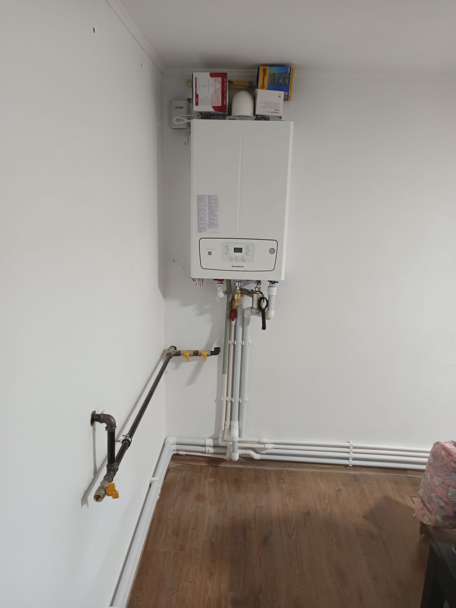 Instalator tehnico sanitar și de gaze  montaj aer condiționat