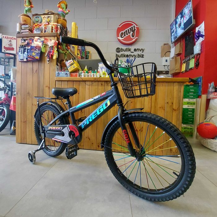 Детский Двухколесный Велосипед 20". Боковые колесики, крылья, корзинка