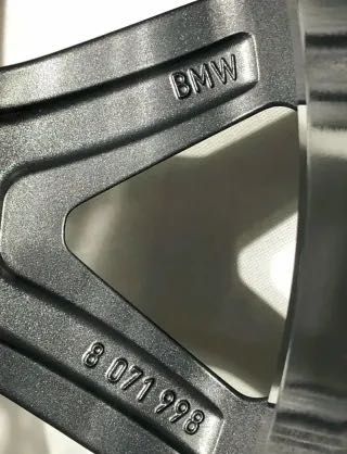 Jante originale BMW X5 G05 X6 G06 741 M cu anvelope iarna Hankook roti