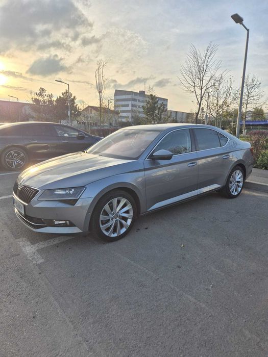 Skoda Superb DSG, piele, trapa, Canton, scaune incalzite, ACC