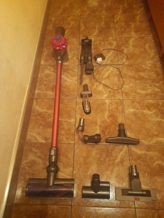 De vanzare aspirator Dyson V 6 Total clean