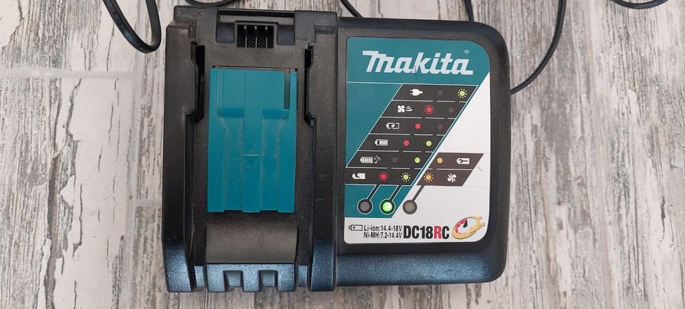 Incarcator Makita 18v
