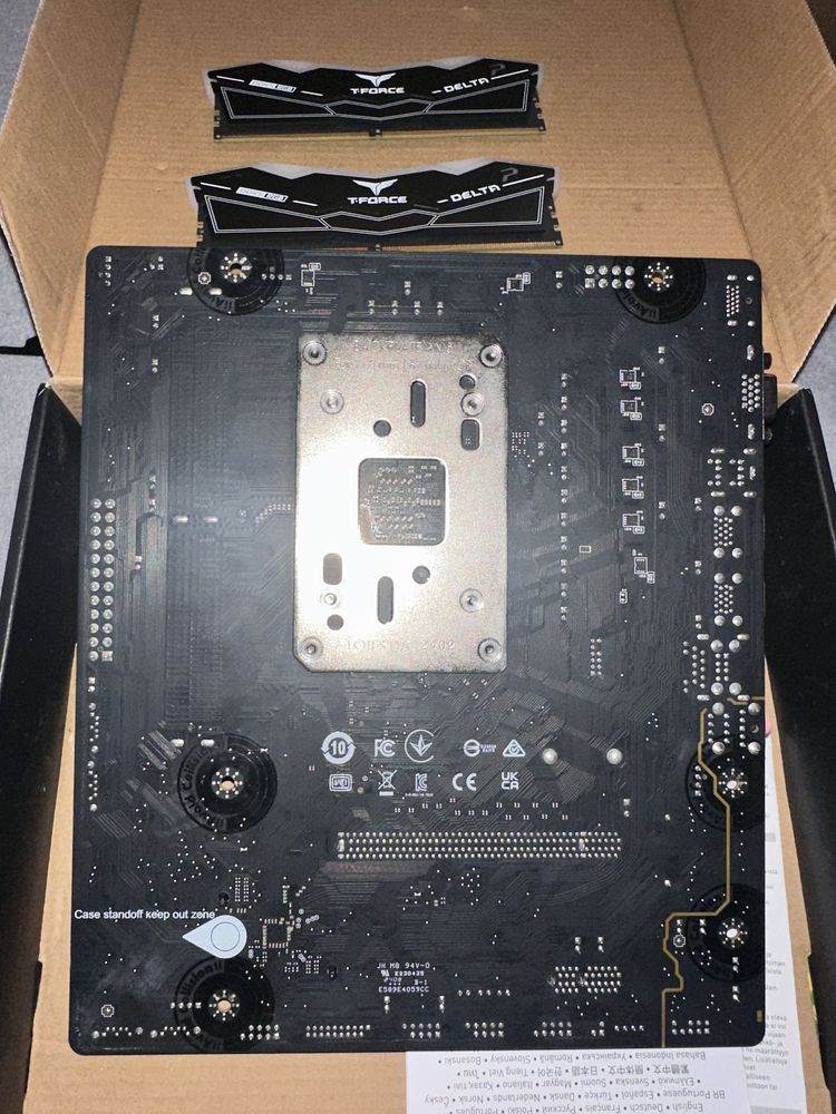 Kit placa de baza + 32 rami ddr5 6000mhz