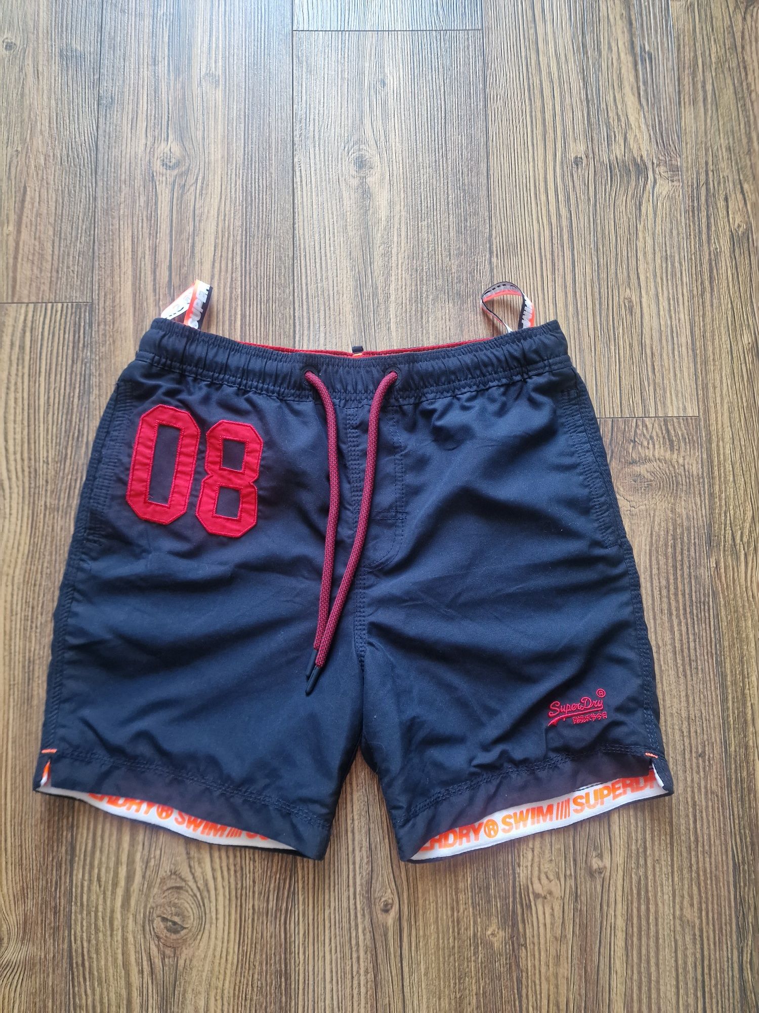 Страхотни мъжки шорти бански SUPERDRY размер  L