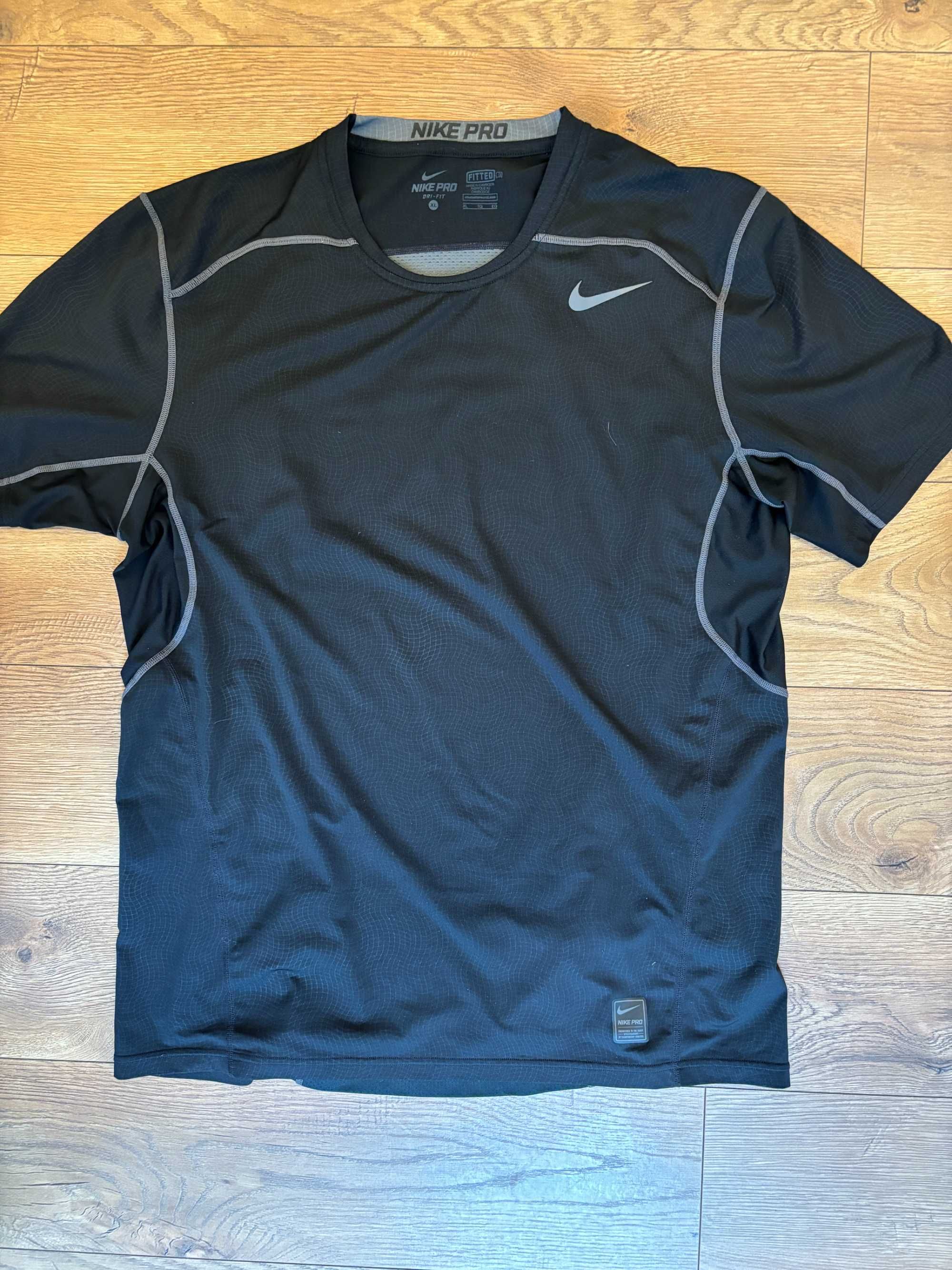 Nike Pro tricou barbati XL fit L