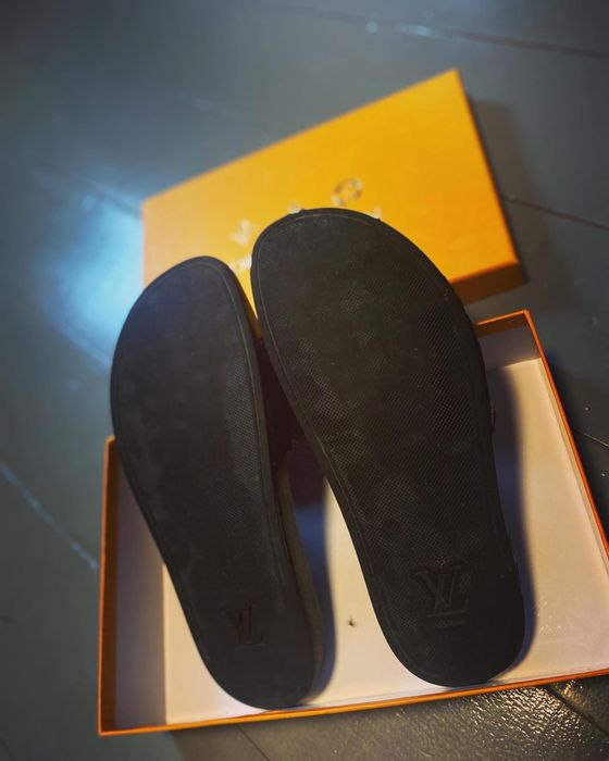 Louis vuitton  Slapi