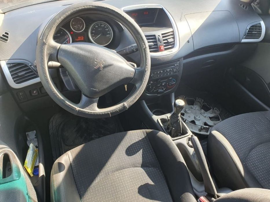 Dezmembrez Peugeot 206+ motor 1.4 HDI  68cp 8HR cutie de viteze panoramic plafon bara dezmembrari