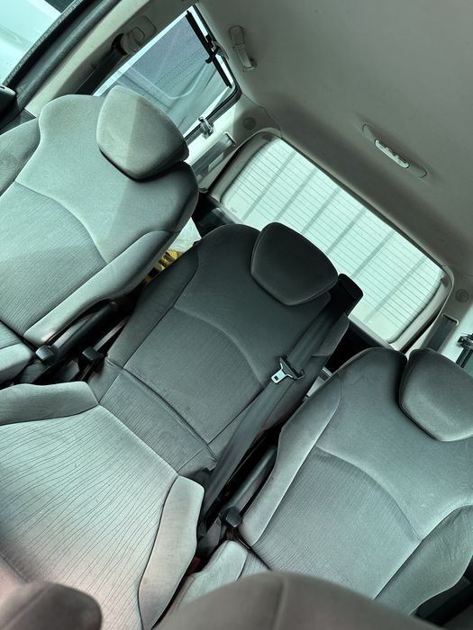 Vand/schimb citroen c8 2008 cu 8+1(minim 2010)