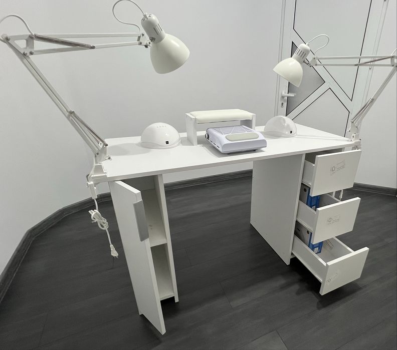 Birou Manichiura Pedichiura Cosmetica