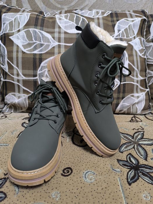 Продается мужские ботинки, новые, очень тёплые и качественные