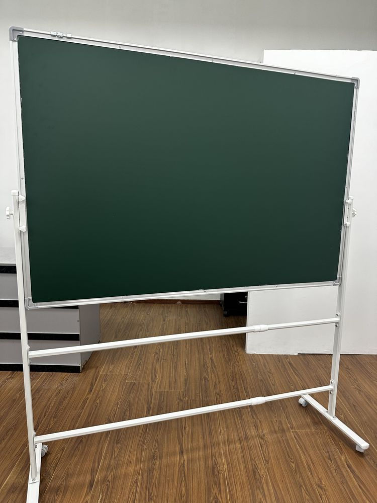 Loft mebel o’quv markazi va ofis uchun