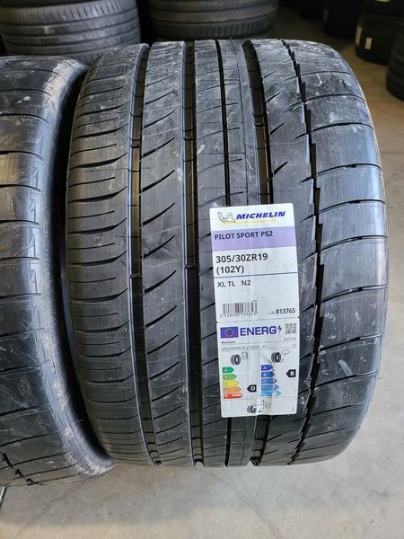 305/30/19//235/35/19 MICHELIN