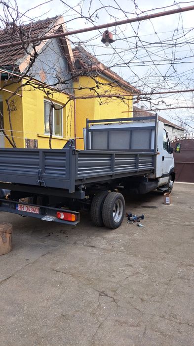 Macara palfinger ri mascot