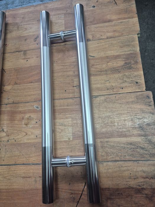 Coturi inox de 38, manere usi din inox , stalpi plexiglass