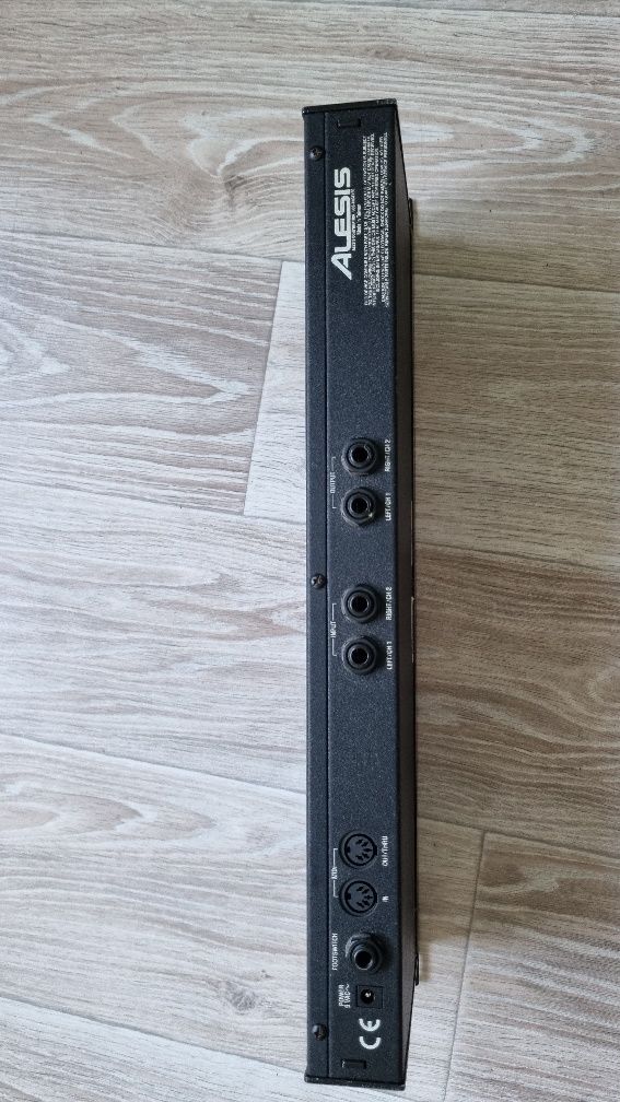 Alesis MidiVerb4 реверб