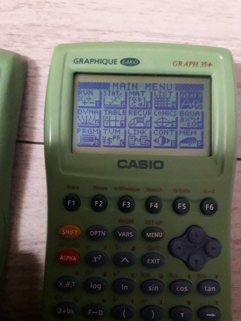 Calculator grafic studenti Casio Graph 35+
