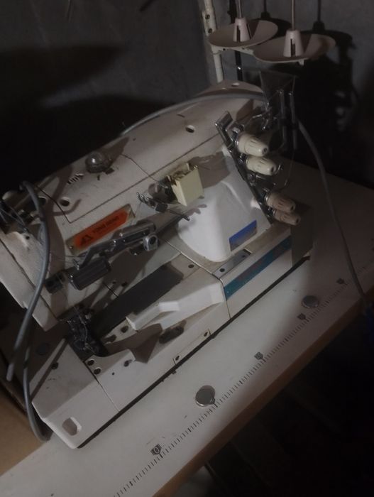 Ассалому алейкум тикув машиналари сотилади