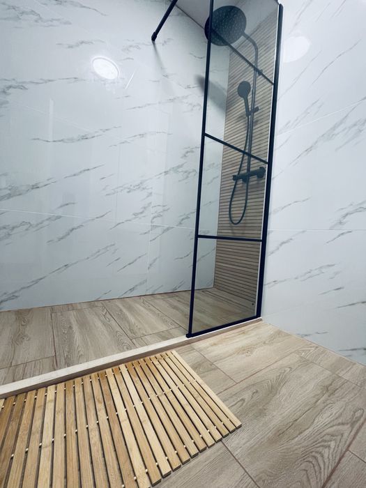 Inchiriez apartament cu 2 camere in regim hotelier zona ultracentrala