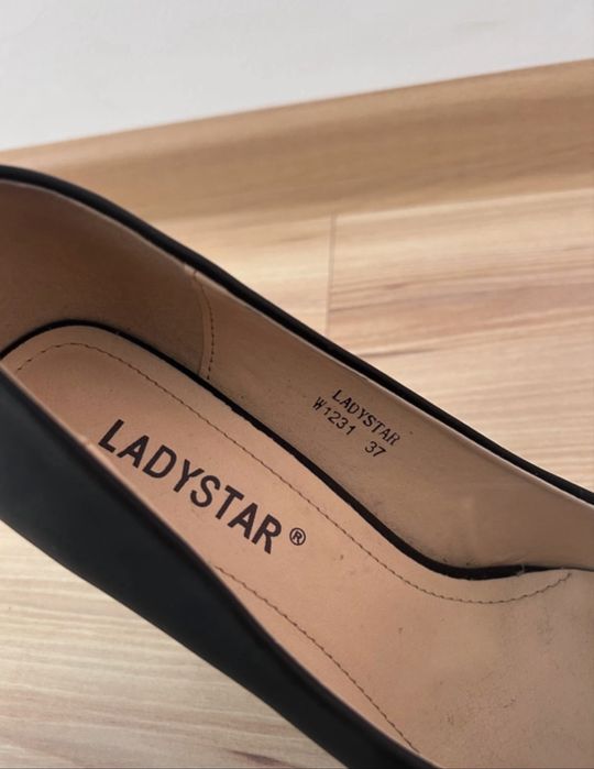 Pantofi damă mărimea 37