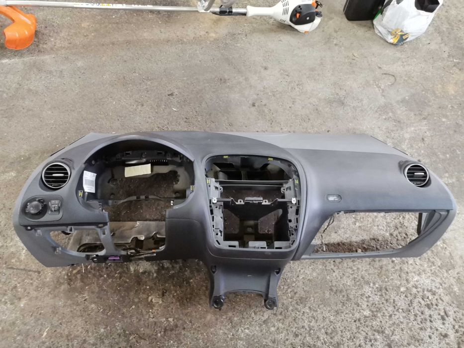 Арматурното Табло Аербег Airbeg Сеат Толедо/Seat Toledo 2004--2009г