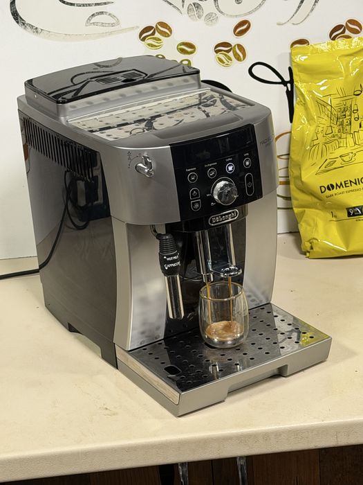 Кафемашина кафе автомат delonghi magnifica s smart с гаранция