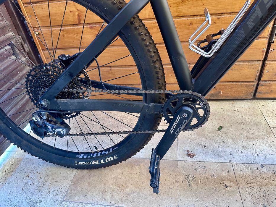 Ofertă foarte bună bicicleta Ghost -model Nirvana neagra