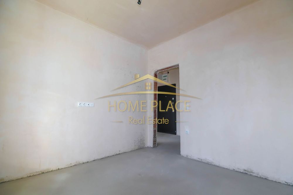 Продава се Многостаен апартамент в Варна, Цветен квартал - 131 кв.м за 1504 €/кв.м - Снимка #4