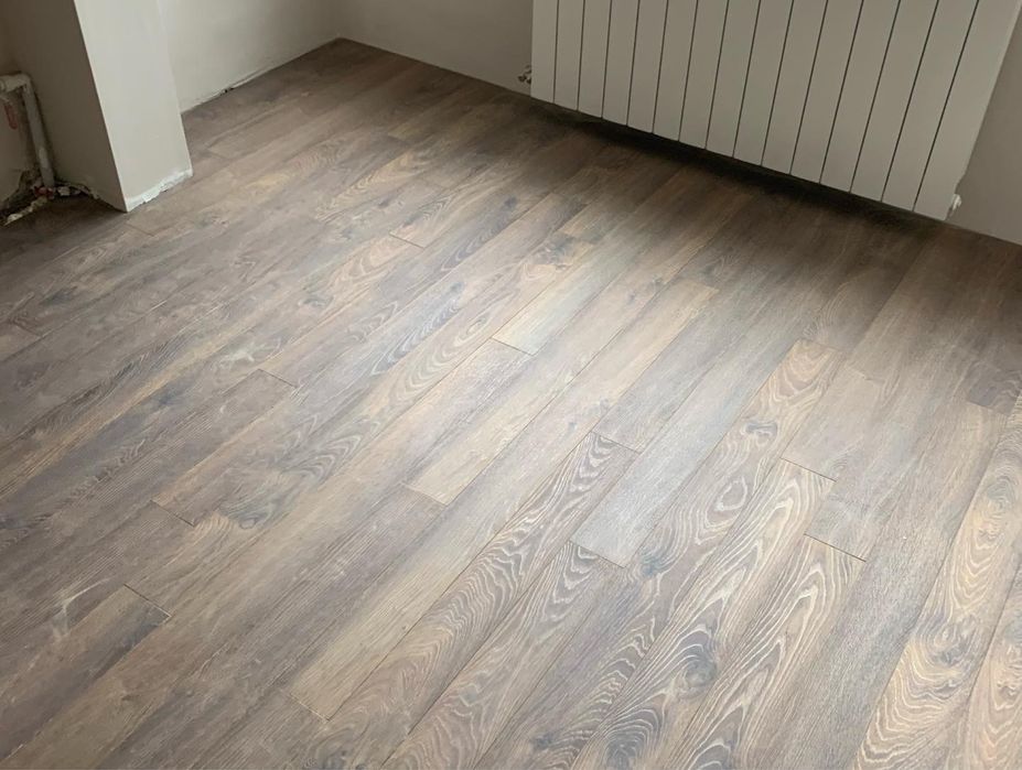 Монтаж на ламинат и первази