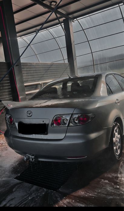 • Mazda 6 •